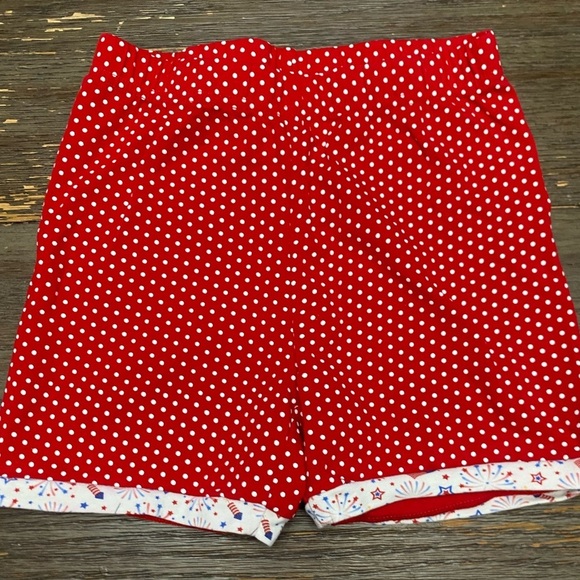 Girls bundle, lots of eight shirts, joggers, and shorts size 7-8 - Picture 6 of 9